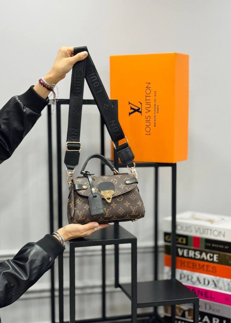 Louis Vuitton Bags Min LV324884
